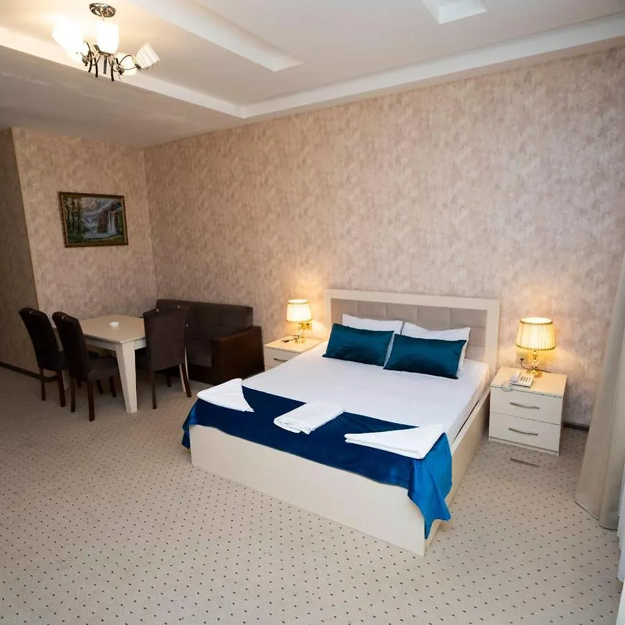 Art Hotel Baku 4*,