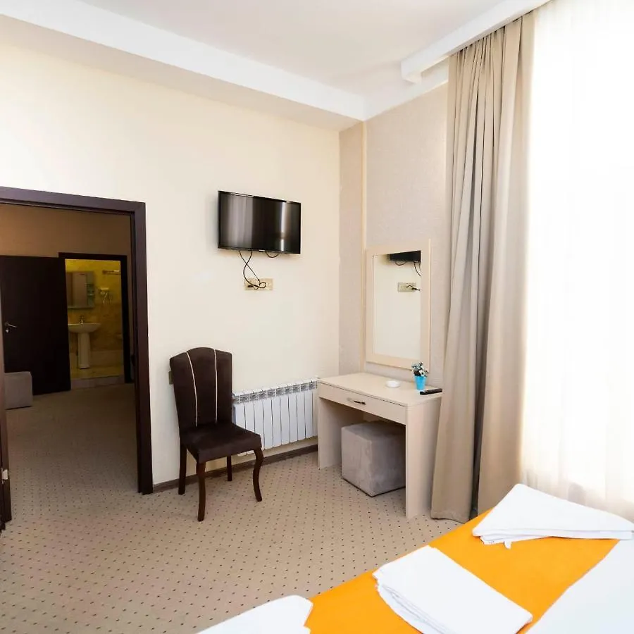 Art Hotel Baku 4*,